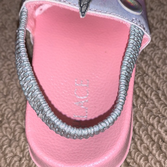 Children’s Place Unicorn Glitter Toddler Sandals - Picture 4 of 4